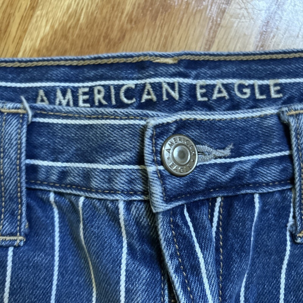 American Eagle Jeans Womens Blue Denim Striped Mom Jeans Regular Size 4 Short - Picture 3 of 9